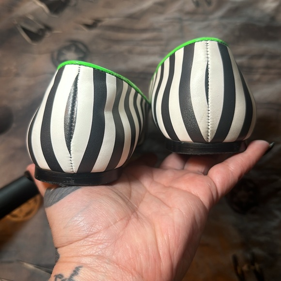 STRANGECVLT DRE RONAYNE BEETLE FLATS SZ 8 GUC - Picture 5 of 8